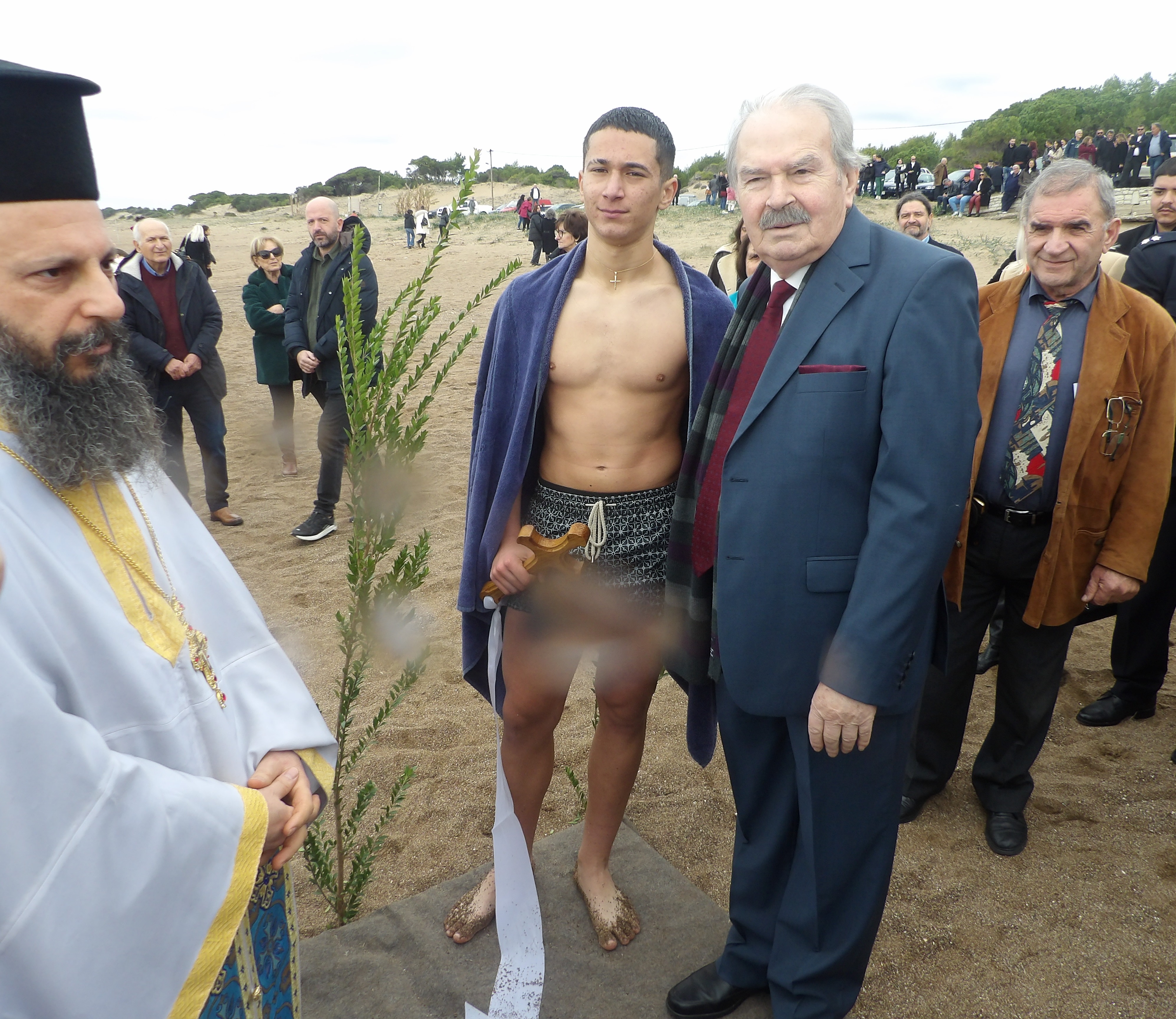 Δελτίο τύπου - Πλήθος κόσμου στον αγιασμό των υδάτων στο Δήμο Ανδρίτσαινας-Κρεστένων 