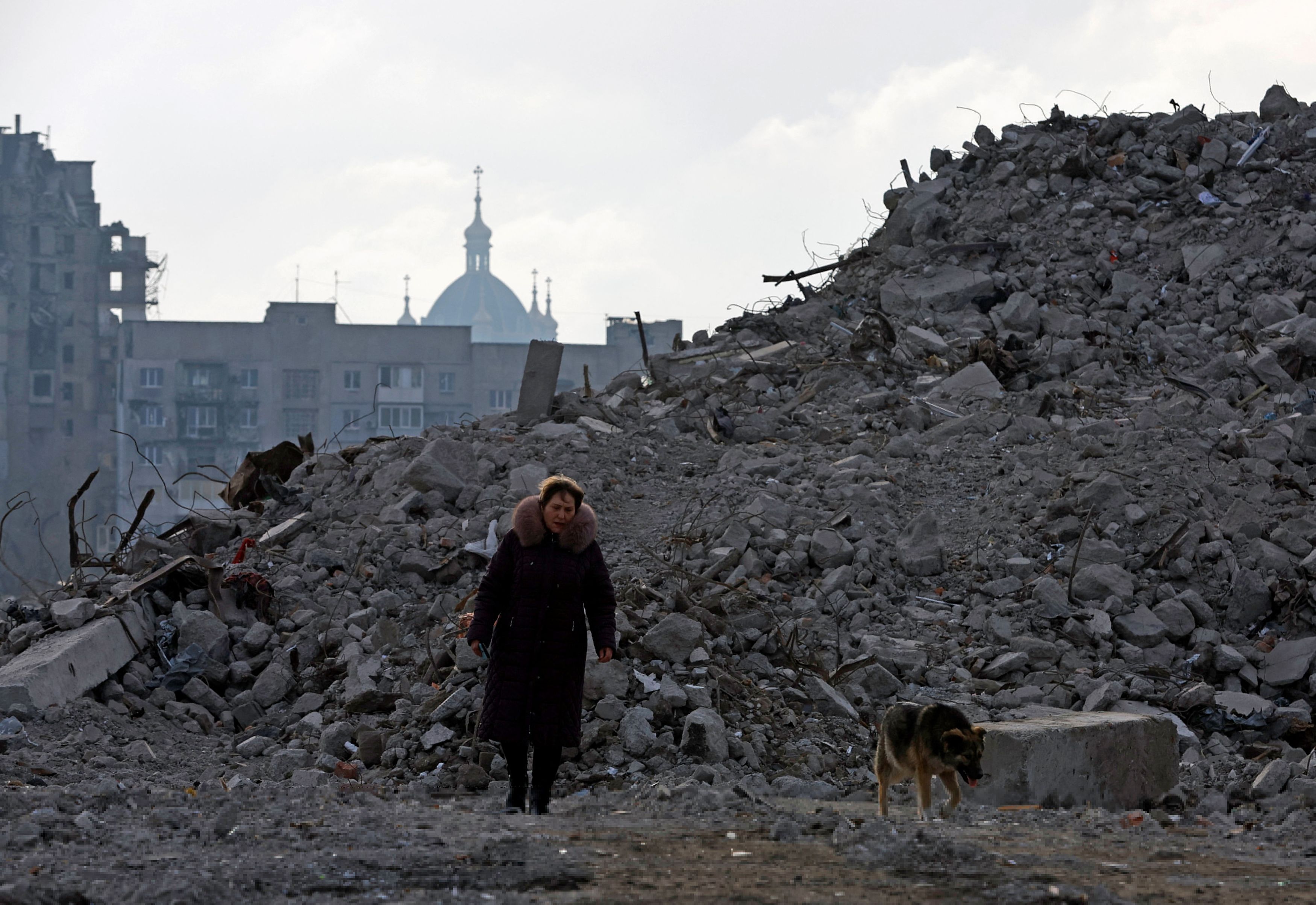 Ουκρανία: Το πιο αιματηρό κεφάλαιο του πολέμου γράφτηκε στη Μαριούπολη