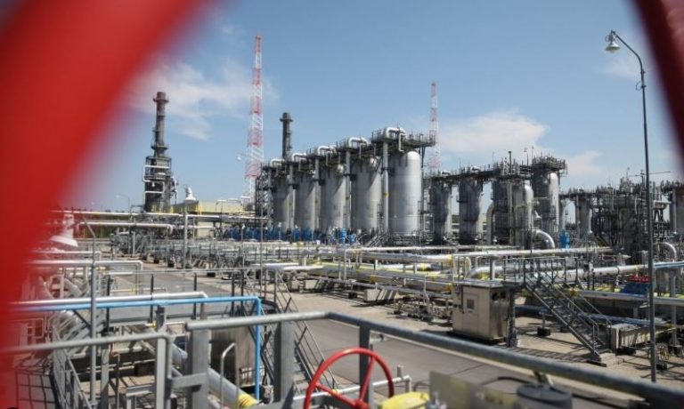 Gazprom: Κατηγορεί τις κυρώσεις για τις περιορισμένες ροές φυσικού αερίου προς την Ευρώπη