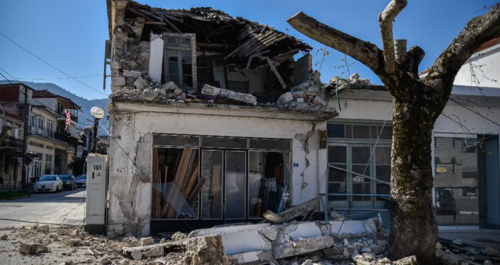 Σοβαρές ζημιές σε 30 σπίτια από τα 5,6 Ρίχτερ στο Καναλάκι Πάργας