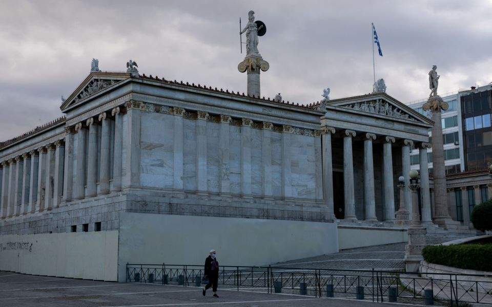 Προειδοποίηση Τσιόδρα για δημόσιες συγκοινωνίες και μαζικές συγκεντρώσεις
