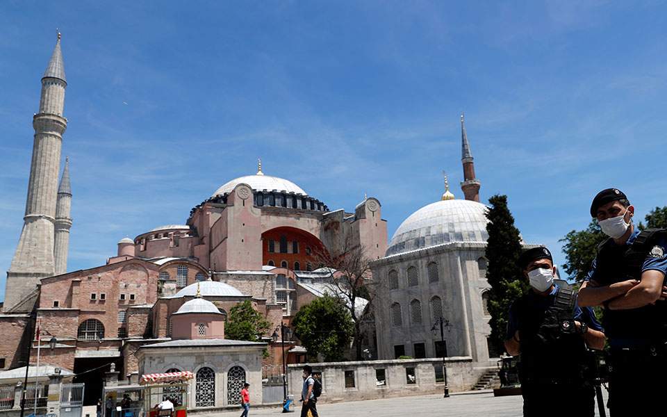 Αγία Σοφία: Θλίψη εκφράζει ο Πατριάρχης για τα σχέδια Ερντογάν